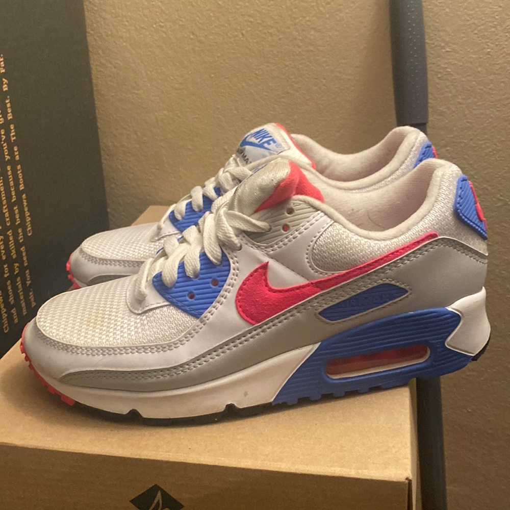 Women’s Nike air max 90 “hot coral”